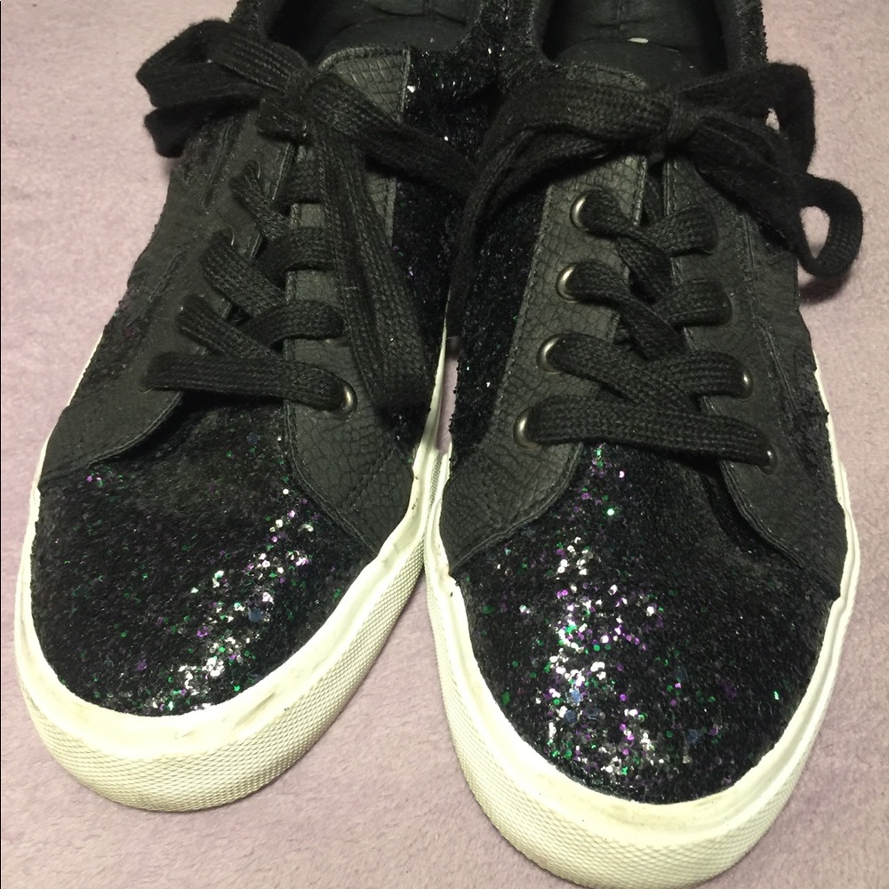 Glittery Tennis Shoes✨💥 GUC☀️